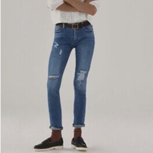 Anthropologie PILCRO destroyed slim boyfriend cropped casual denim jeans